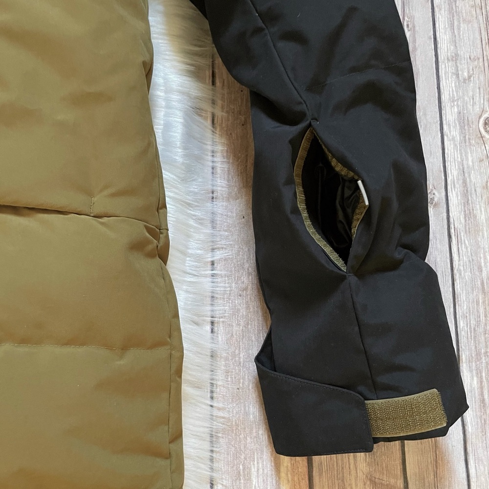 The North Face Women’s Pallie Down Waterproof Ski Jacket In Fir Green - Picture 4 of 10